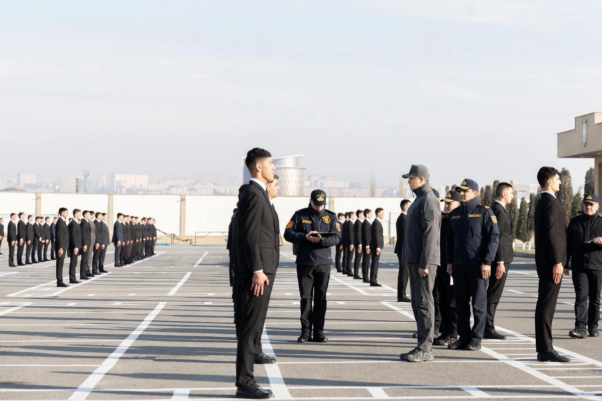 Daxili işlər naziri sıra baxışı keçirib - VİDEO