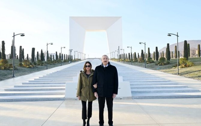 İlham Əliyev Xankəndidə Zəfər parkının açılışında iştirak edib - YENİLƏNİB + FOTOLAR