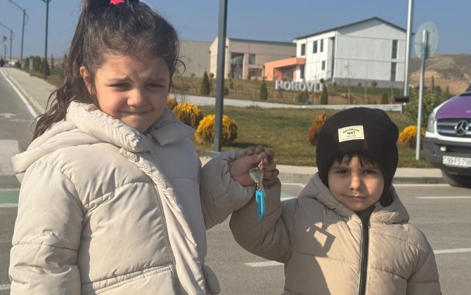 Növbəti köç karvanı Horovlu və Sos kəndinə çatdı, açarlar təqdim olundu - FOTOLAR