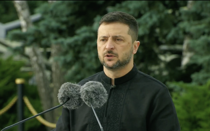 Зеленский назвал россиян безбожниками и пожелал Путину смерти-ВИДЕО