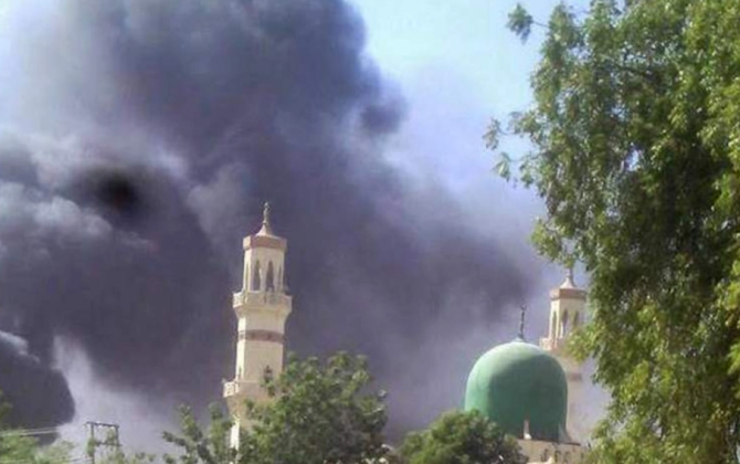 Məsciddə partlayış olub - Ölənlər var