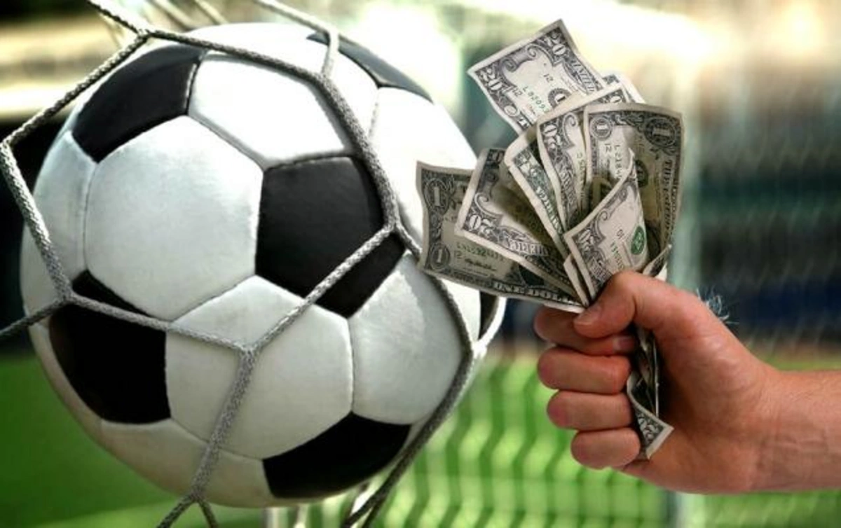 Sənədlərin saxtalaşdırılmasına görə üç klub rəsmisi FUTBOLDAN UZAQLAŞDIRILDI