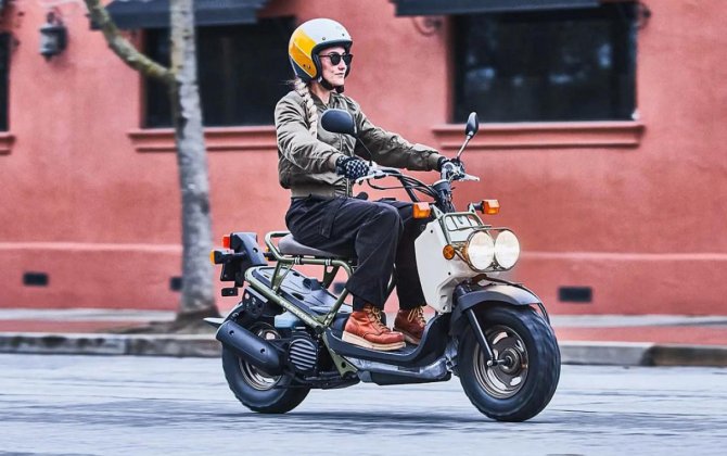 Azərbaycanda 3 ay sonra moped idarə etmək üçün sürücülük vəsiqəsi tələb olunacaq