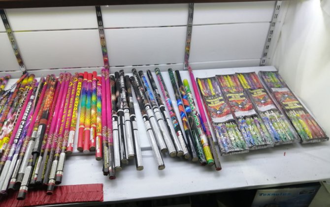 Pirotexniki vasitələr satan 11 nəfər saxlanılıb