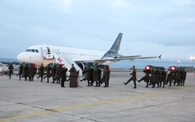 Ankarada təyyarə qəzasında həlak olanlar üçün anım mərasimi keçirilib - FOTO