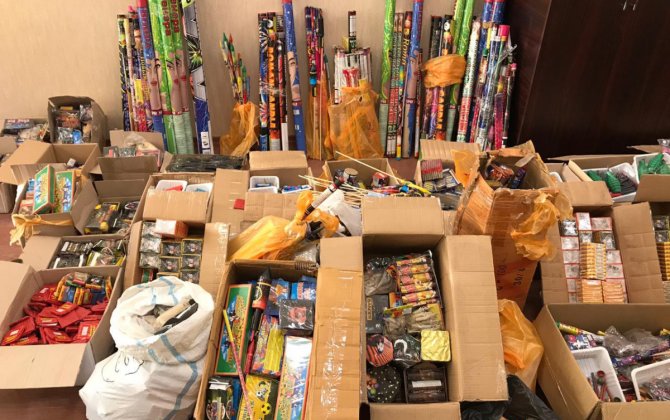 Pirotexniki vasitələr satan 20 nəfər saxlanılıb