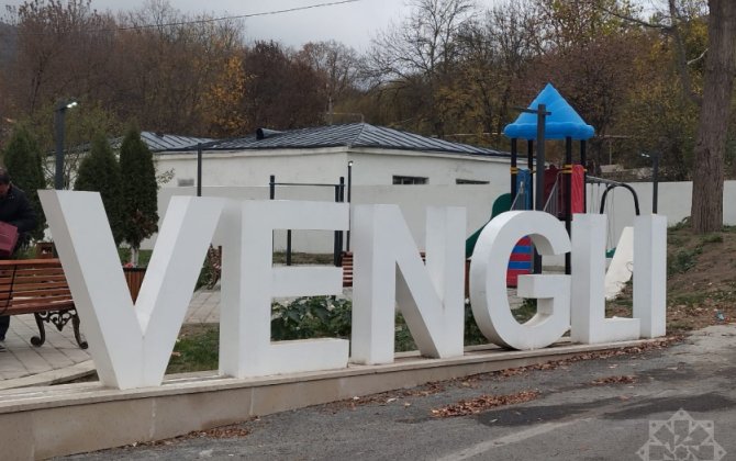 В агдеринское село Венгли отправили очередную группу переселенцев