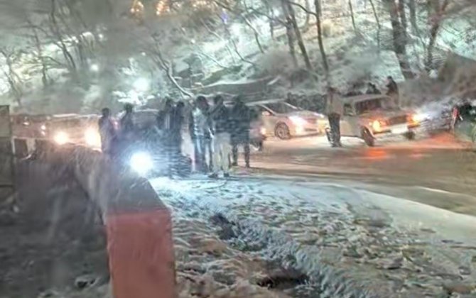 Hacıkənddə qar yağışı qəzaya səbəb olub - FOTOLAR 