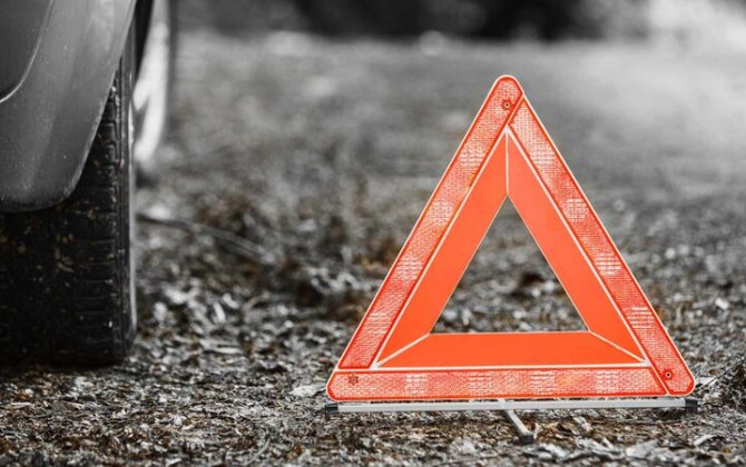 Ağdaşda maşın hasara çırpıldı: Sürücü yaralandı - YENİLƏNDİ