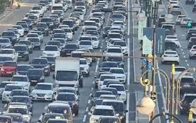 Paytaxtın bəzi küçələrində sıxlıq müşahidə olunur - 29.12.2025