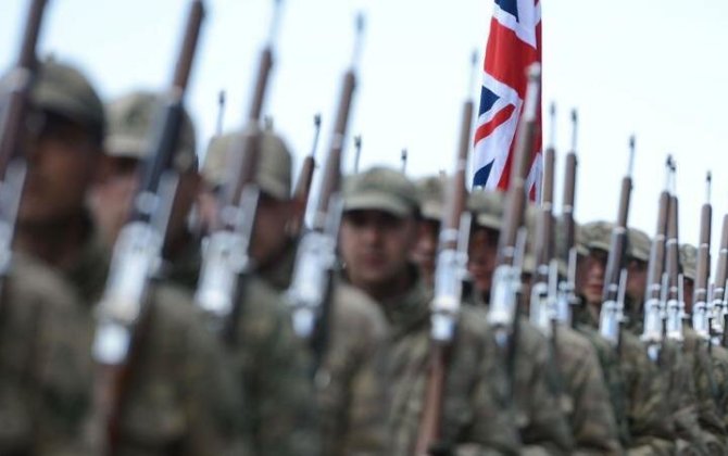 Böyük Britaniya gəncləri orduya cəlb edir: Bu qədər maaş verəcək