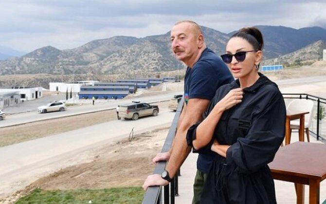 Prezident, xanımı və qızları Ağ Şəhərdə...