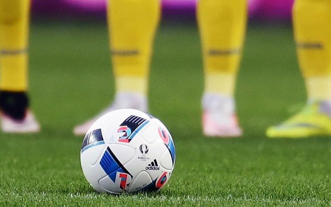 Millətlər Kubokunda qorxulu anlar: Qapıçı huşunu itirdi - FOTO