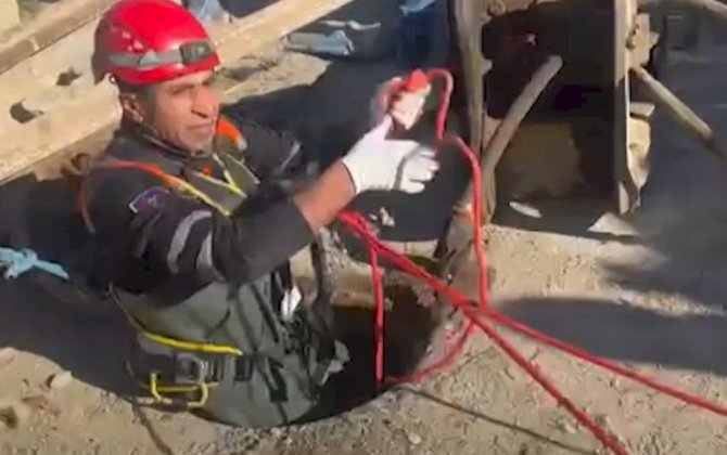 41 yaşlı kişi kanalizasiya quyusuna yıxıldı
