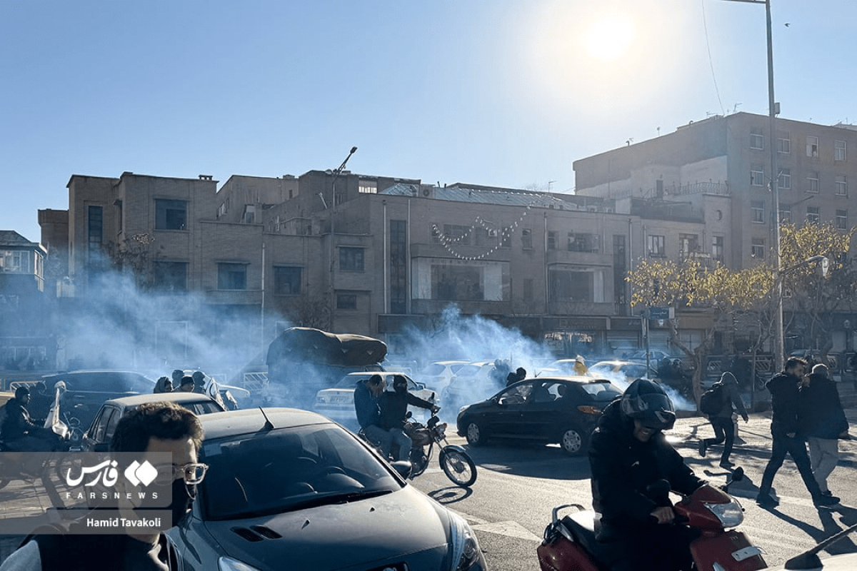 İranda rialın kəskin ucuzlaşmasına görə etiraz aksiyaları başlayıb