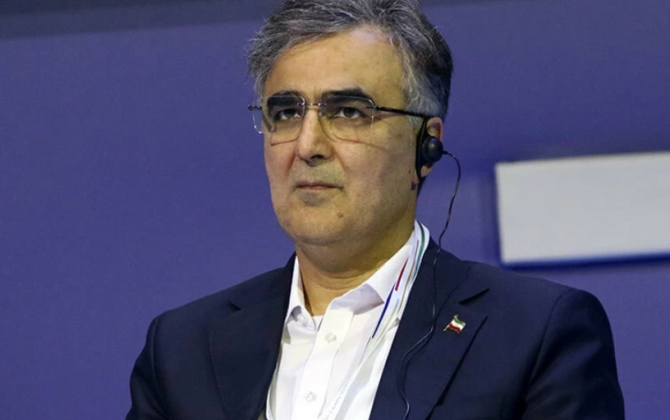 İran Mərkəzi Bankının sədri milli valyutanın zəifləməsi fonunda istefa verib