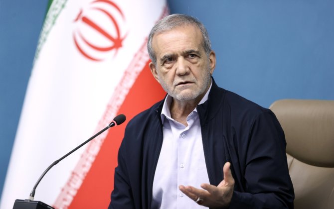 Пезешкиан обратился к правительству в связи с протестами в стране