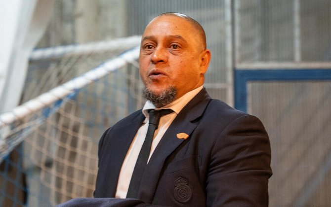 Roberto Karlos təcili ürək əməliyyatı keçirdi