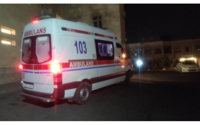 Goranboyda yıxılaraq başı betona dəyən qadın ölüb