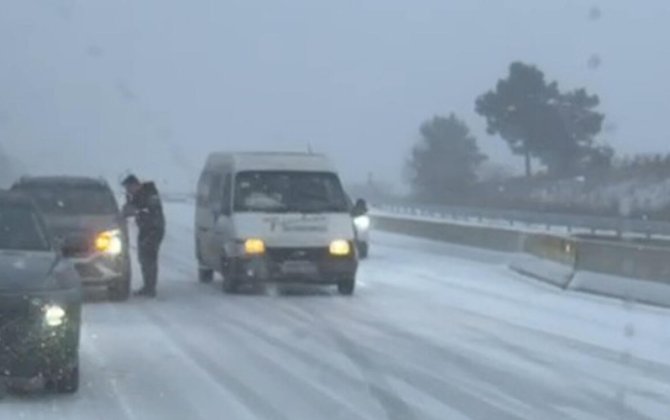 Bakı-Şamaxı yolunda hərəkət çətinləşdi - VİDEO