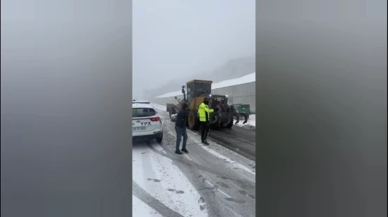 МВД Азербайджана: Дороги в регионах очищаются от снега и льда