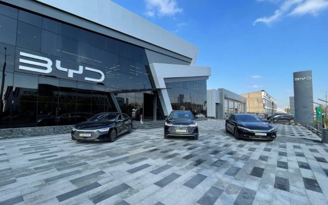 Tesla официально уступила лидерство на рынке электромобилей китайской компании BYD