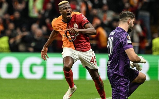Osimhen “Qalatasaray”da qalmaq istəmir