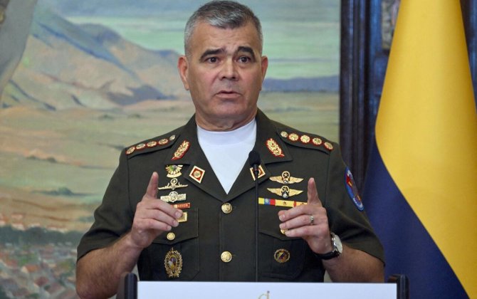 Venesuela müdafiə naziri Padrino Lopesin evi bombalandı