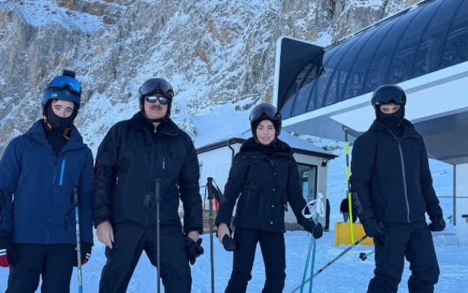 Prezident və ailə üzvləri Şahdağda - FOTO