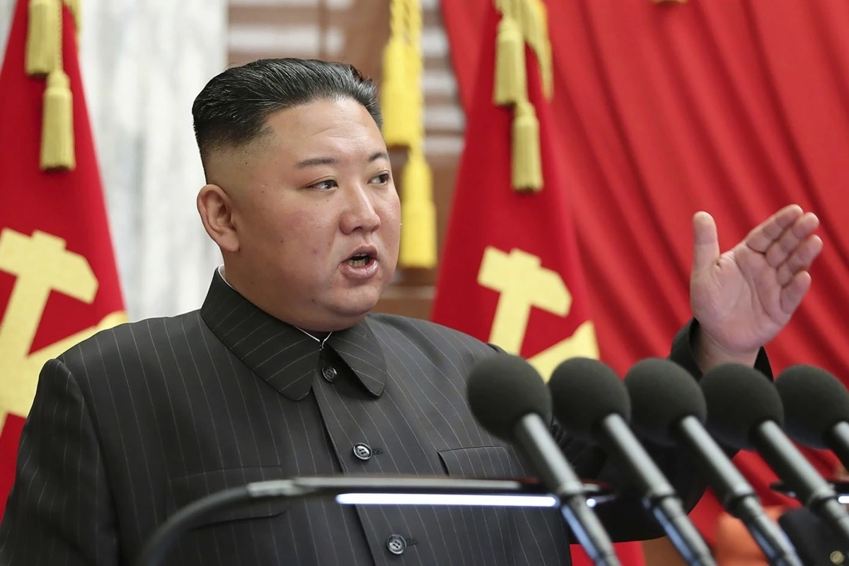 Kim Çen In taktiki silahların istehsalını iki dəfədən çox artırmağı tapşırdı