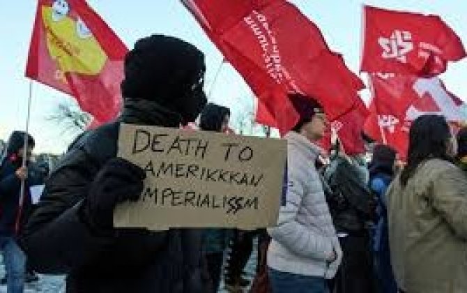 Maduroya görə etirazlar başladı - VİDEO