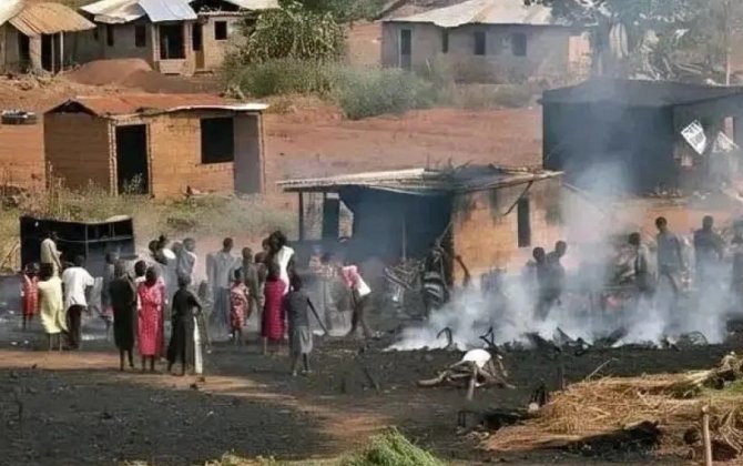 Nigeriyada bir kəndin 30 sakini qətlə yetirildi