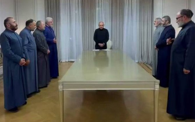 Пашинян подписал дорожную карту «по обновлению Армянской церкви»