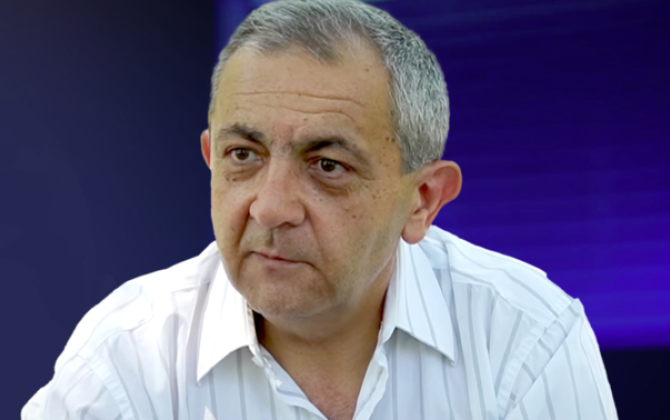 Ərəstun Oruclunun məhkəməsi başladı