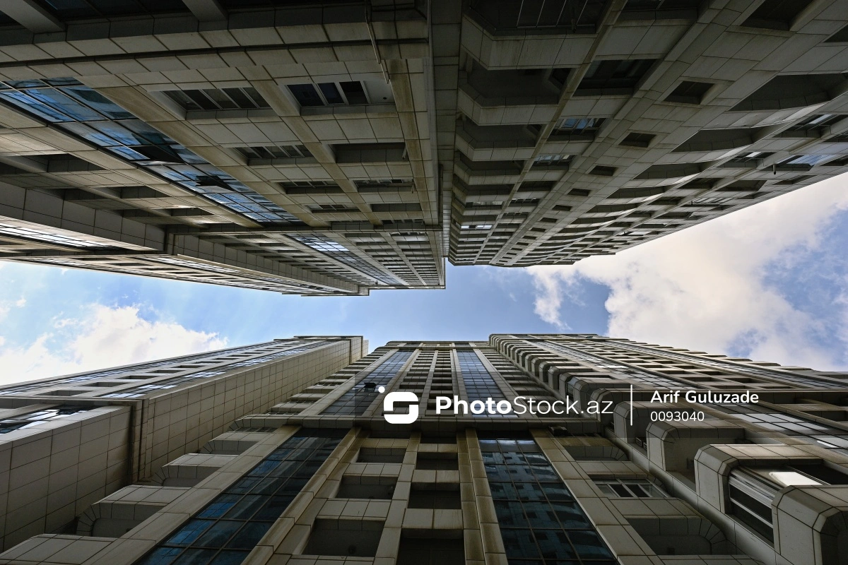 Госструктуры отреагировали на заявления граждан о присвоении общего имущества жилых зданий в Баку