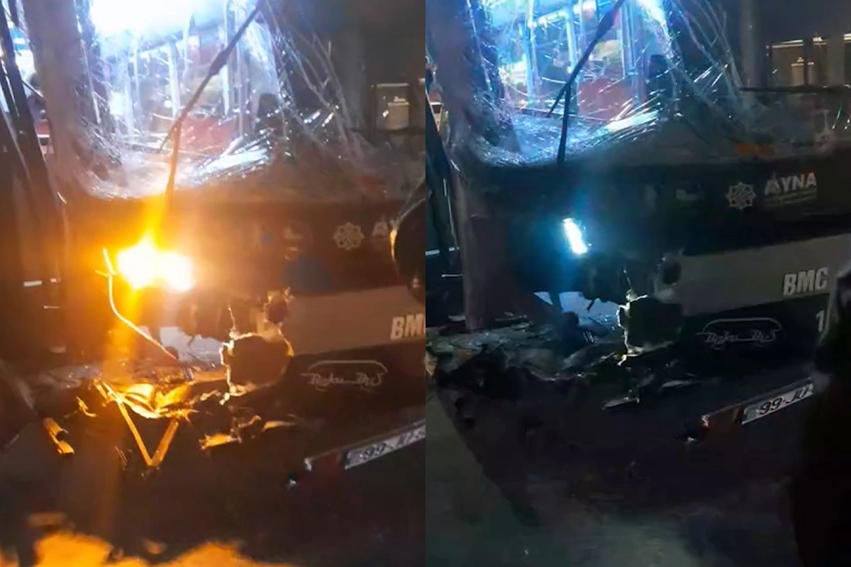 Автобус BakuBus столкнулся с легковым автомобилем-ФОТО-ВИДЕО