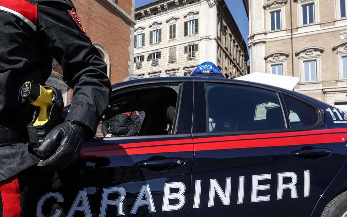 Ограбление на трассе: в Италии из инкассаторского автомобиля украли 400 000 евро-ВИДЕО