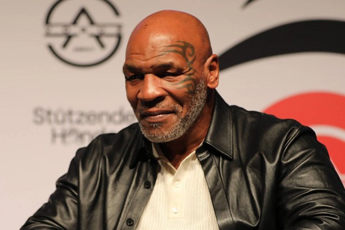 Mayk Tayson sosial şəbəkədəki abunəliyini satdı