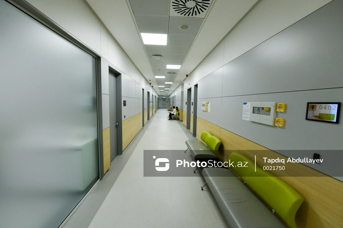 В Мингячевире пришедший на обследование мужчина скончался в коридоре больницы-ОБНОВЛЕНО