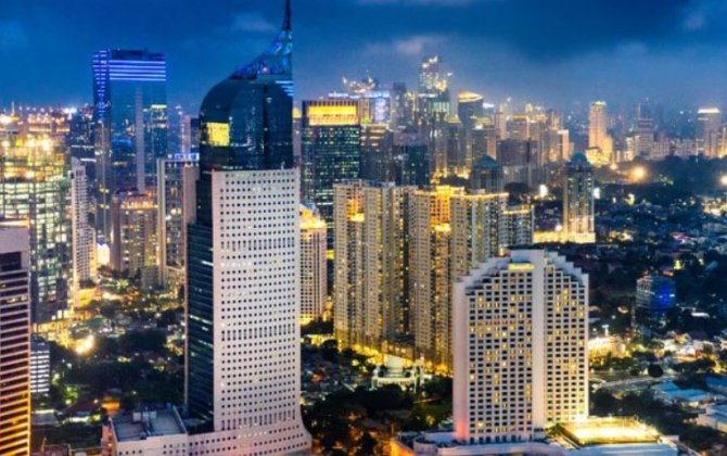 В Индонезии криминализировали внебрачные интимные отношения