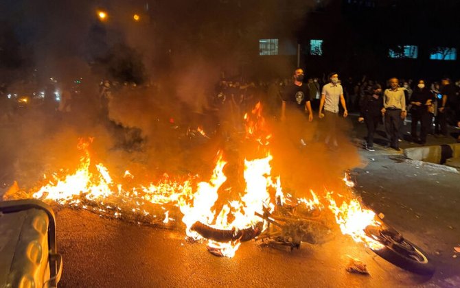 Etirazçılar İranda bu iki şəhəri ələ keçiriblər? - VİDEO