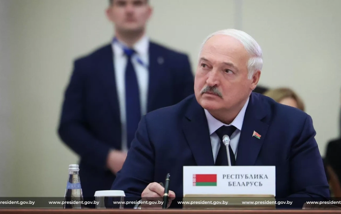 Лукашенко: Врагов у нас, будем считать, нет