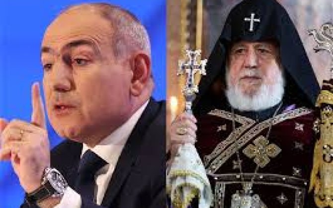 Пашинян предрек уход католикоса Гарегина II