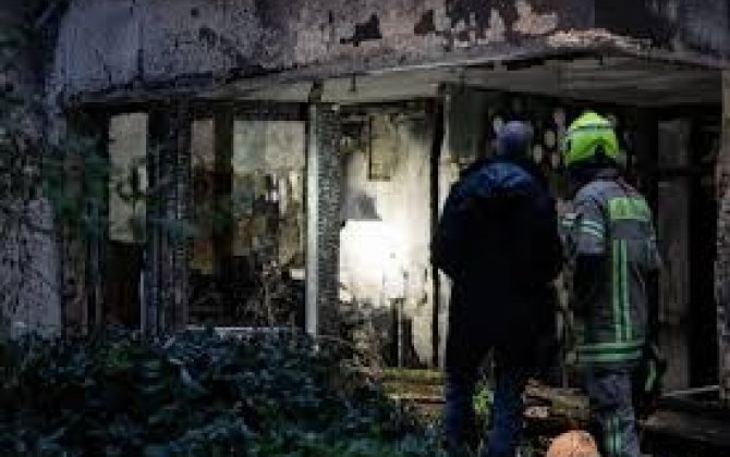 В Германии жилой дом после взрыва обрушился, полиция ведет поиски трех жильцов