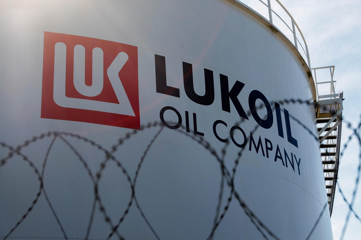 İraq “Lukoil”un neft yatağını milliləşdirir