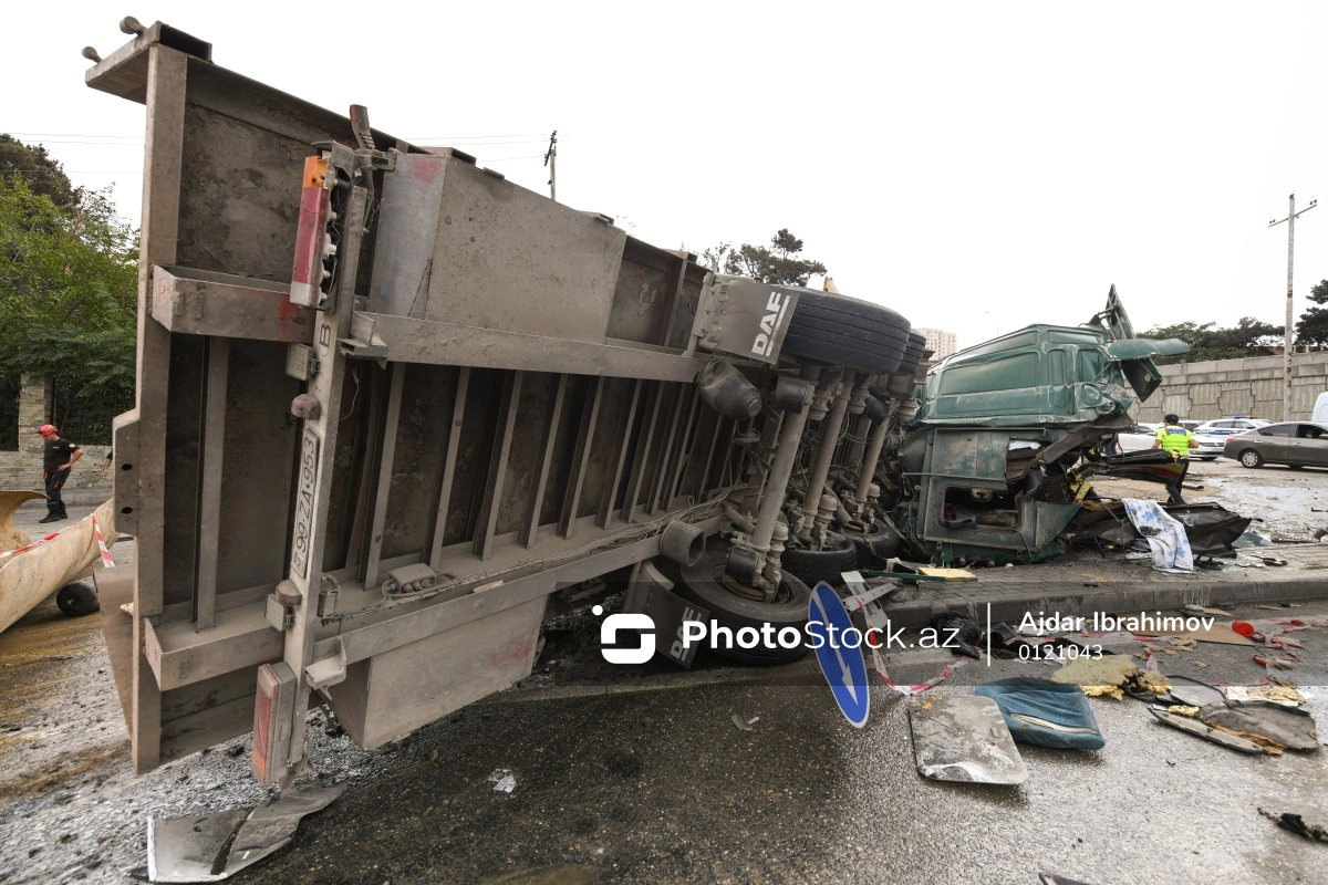 В Дашкесанском районе опрокинулся грузовик: есть пострадавший