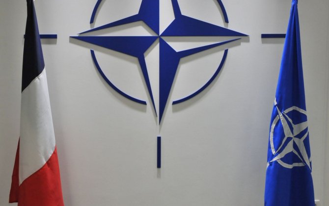Во Франции подали резолюцию о выходе страны из НАТО