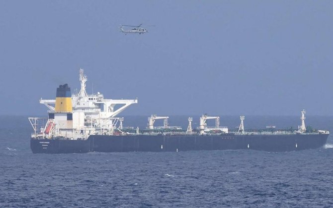 Венесуэльские танкеры убегают от американцев