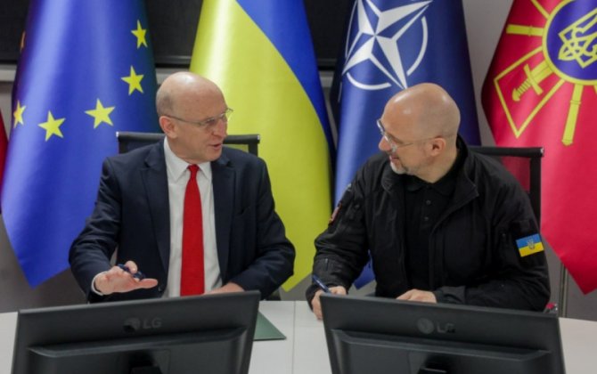 Ukrayna və Britaniya müdafiə əməkdaşlığı üzrə yol xəritəsini imzalayıb