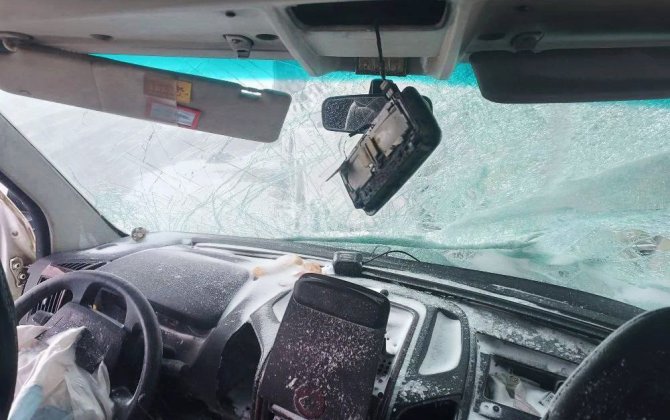 В России в ДТП с микроавтобусом пострадали 11 человек, включая двоих детей